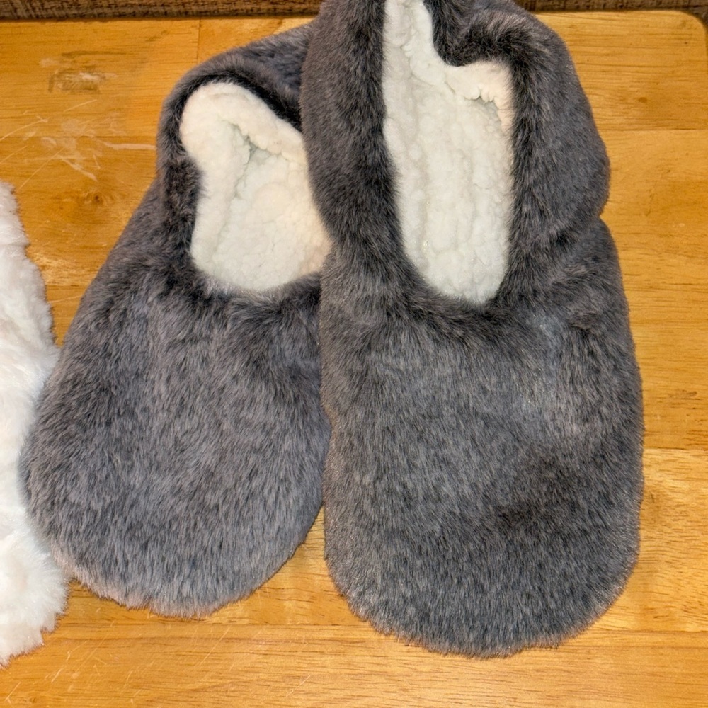 Auden Faux Fur Cozy Pull-On Slipper Socks with Grippers